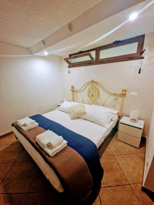 Casa Vacanza Castello 칼리아리 외부 사진